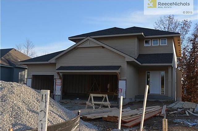 2nd image of 4211 NE 85th Ter