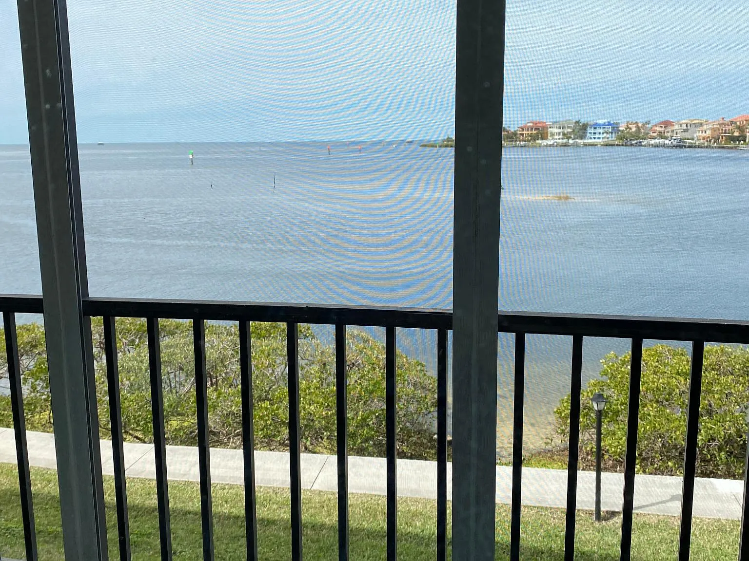 2 bed, 1025 sqft, $1,600 — Photo 3
