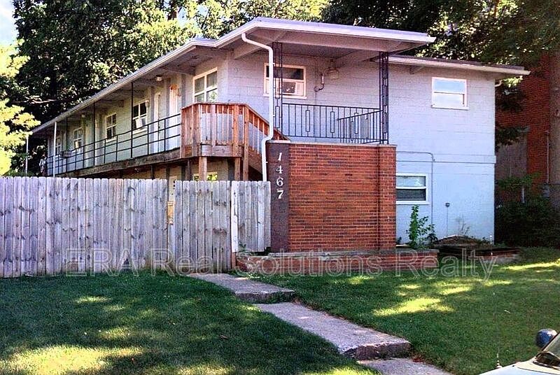 1st image of 1467 E Mound St APT 1
