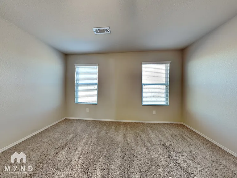938 Pinehurst Loop — Photo 6