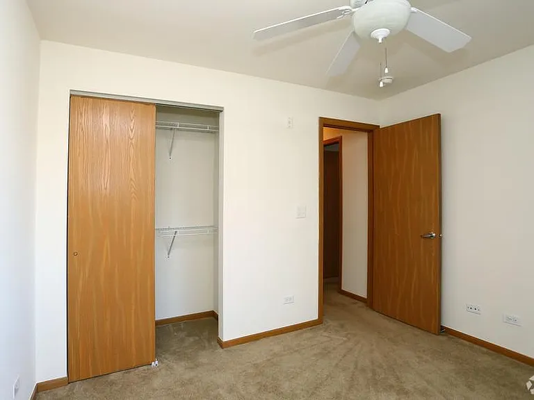 Willow Brooke Apartments — Photo 8