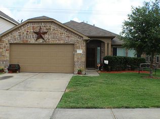 835 Paradise Rd, Baytown, TX 77521