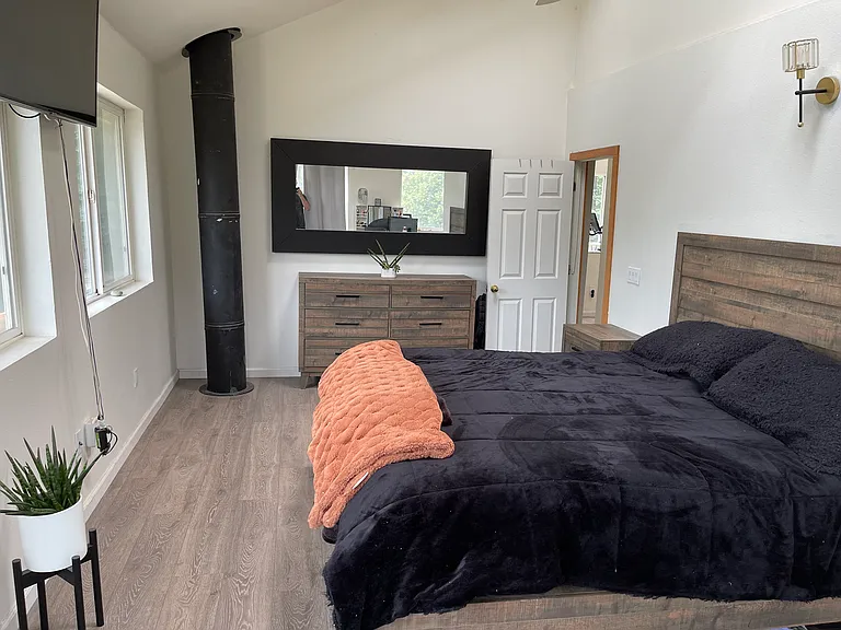 18349 Bear Creek Rd #1 — Photo 7
