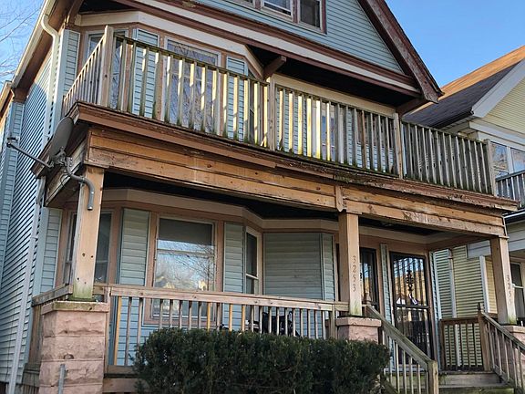 2nd image of 3253 N 28th St #3255