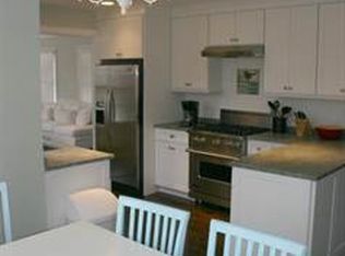 22 Woodbury Ln, Nantucket, MA 02554