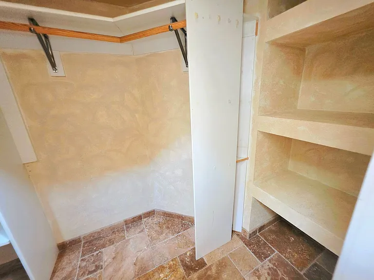 4106 E Becker Ln — Photo 8