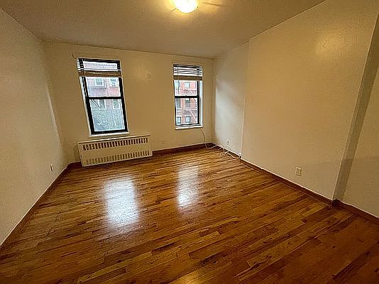 1st image of 336 E 61st St APT 8