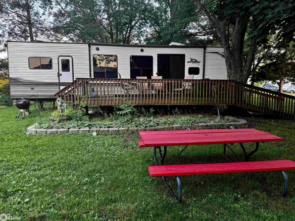 1350 Arrowhead Trl, Ellston, IA 50074