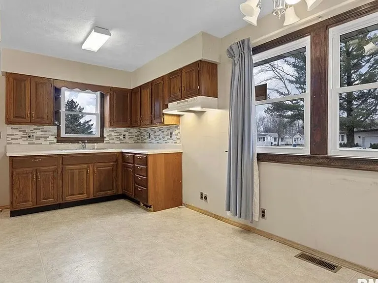 3033 Shadowfax Dr — Photo 20