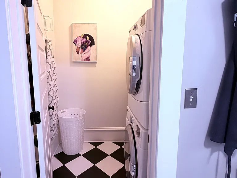 611 S Walnut St #1 — Photo 9
