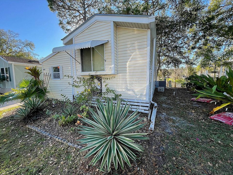 1st image of 952 Savanna Dr