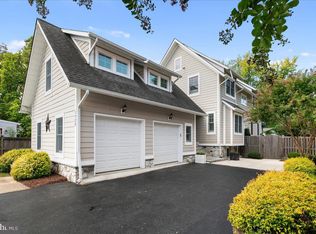 1730 S Fillmore St, Arlington, VA 22204