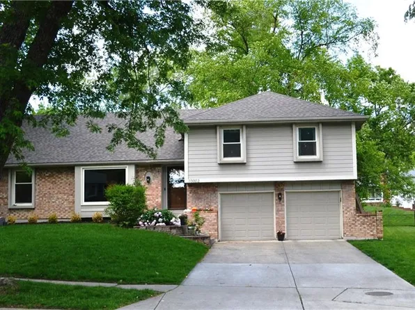 10002 W 98th Ter, Overland Park, KS 66212