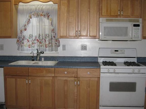 4th image of 2056 Delma Way