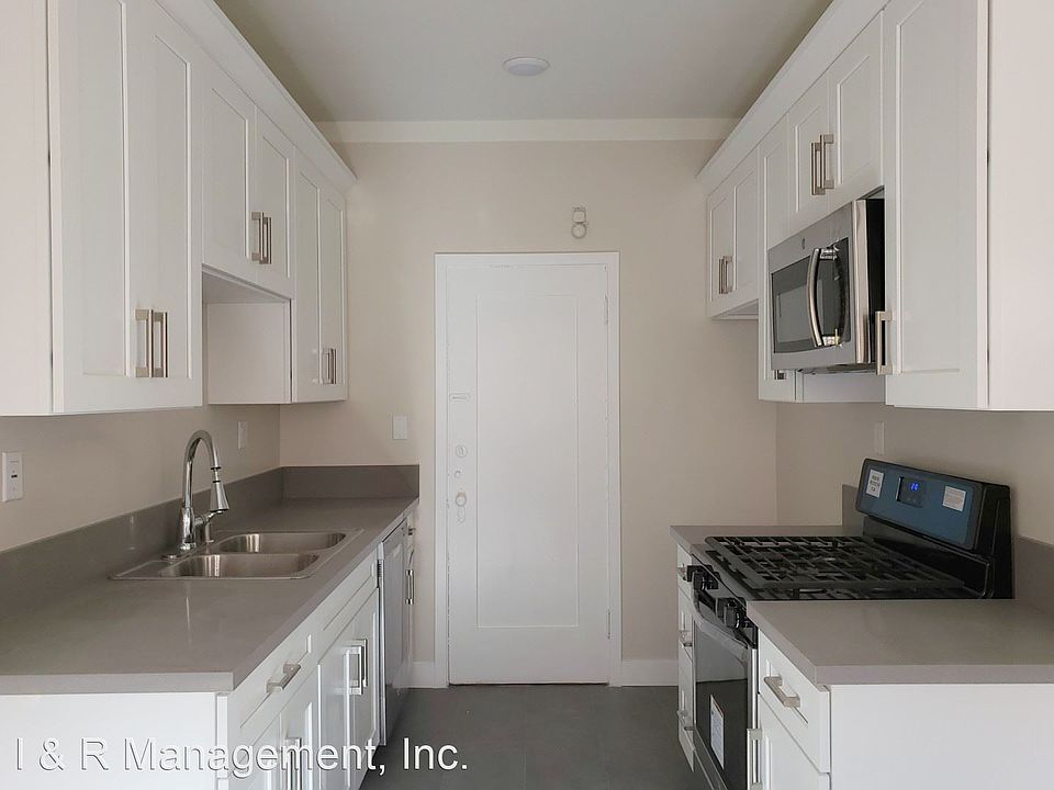 1st image of 220 E Valencia Ave APT 9