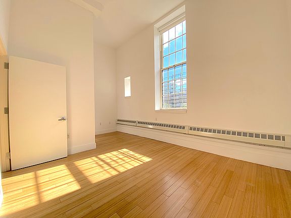 5th image of 526 W 146th St #2J