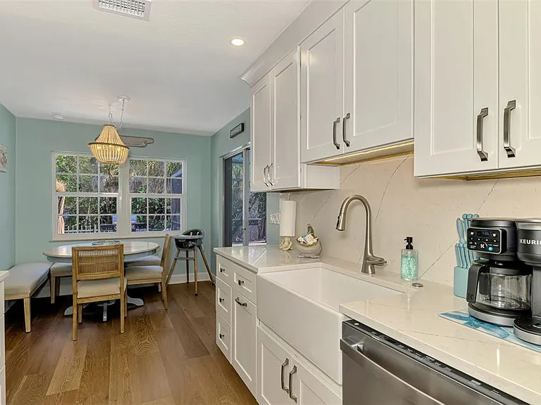 307 Avenida De Paradisio — Photo 18
