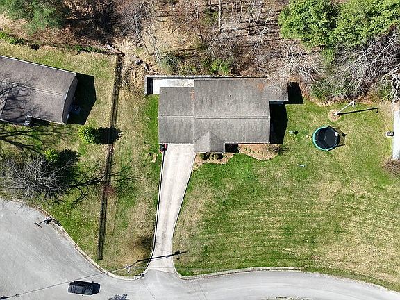 2nd image of 609 S Proctor Blvd
