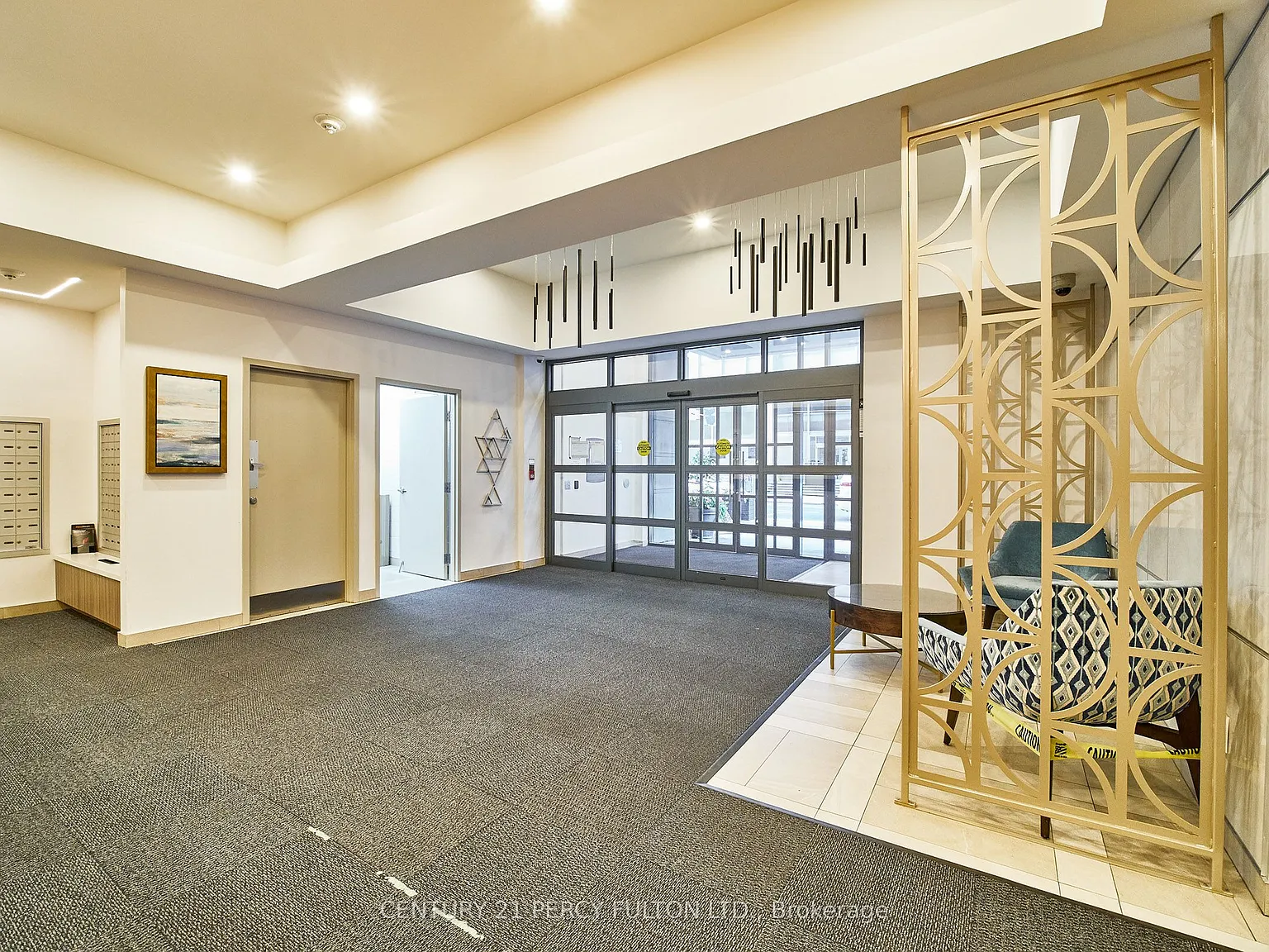 3 bed, $4,950 — Photo 3