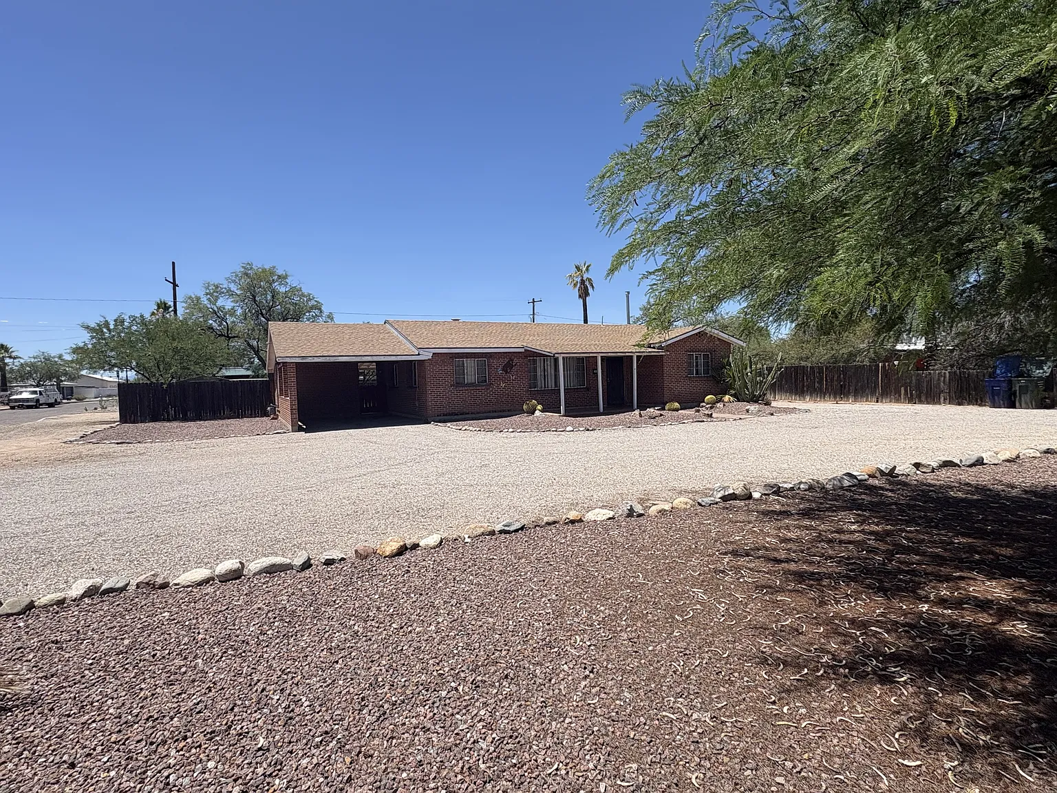 3 bed, 1274 sqft, $1,650 — Photo 1