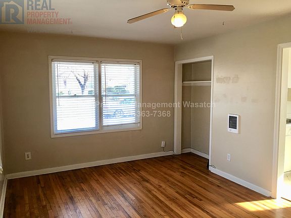 4th image of 1488 S Green St APT A