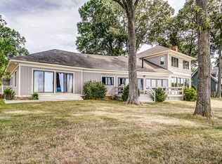 91 Dividing Cove Ln, Kilmarnock, VA 22482