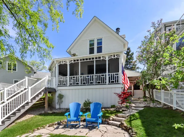 446 Walnut PLACE, Fontana, WI 53125