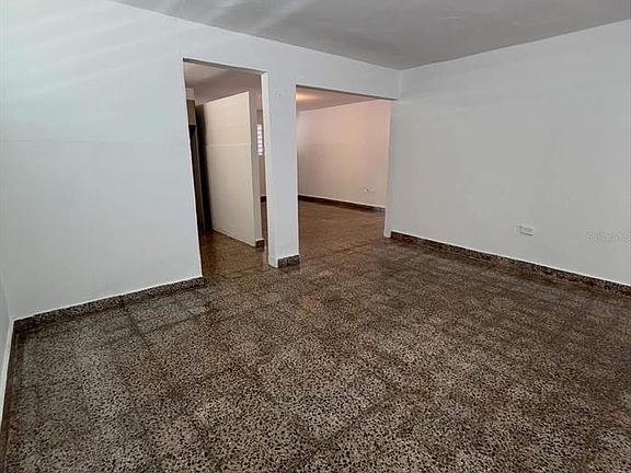5th image of 882 CALLE PAGANINI
