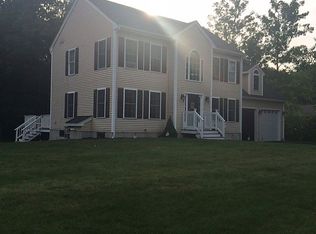 5 Roseberry Ln, Kittery, ME 03904