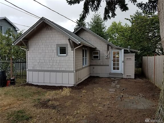 3rd image of 6018 S Alder St