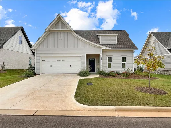 2008 Burts Gap Loop, Auburn, AL 36830