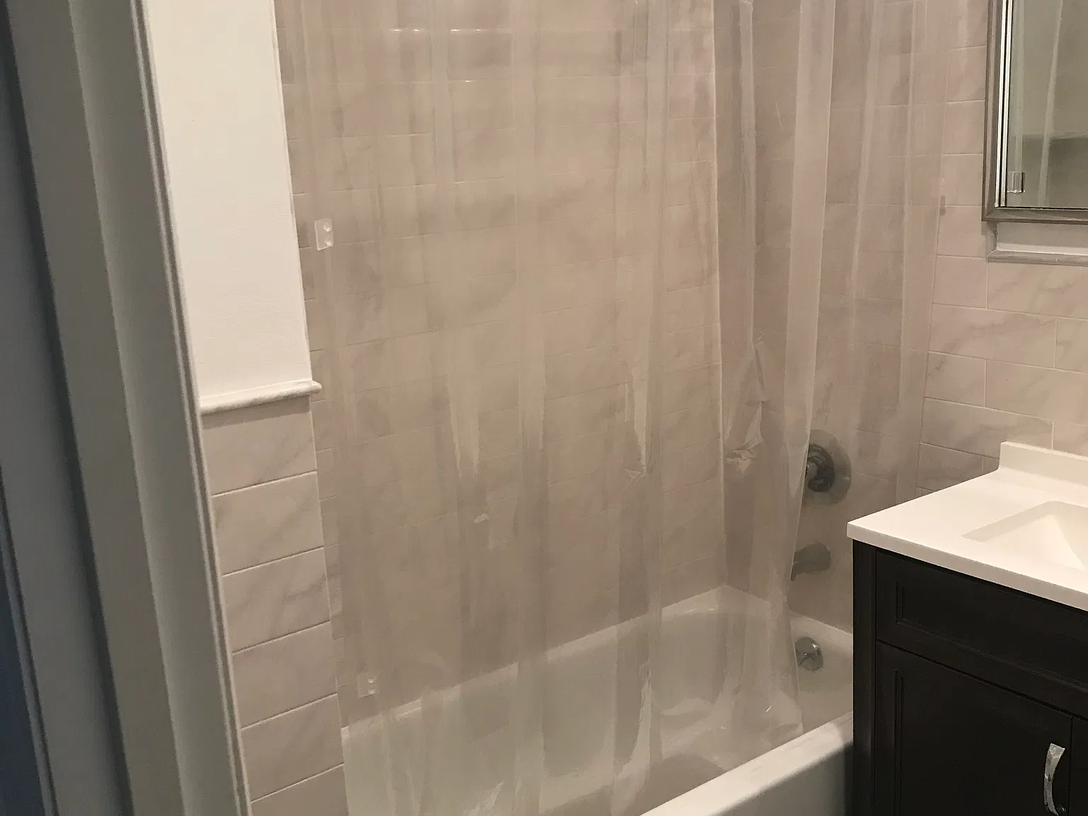 3 bed, 1300 sqft, $3,150 — Photo 4