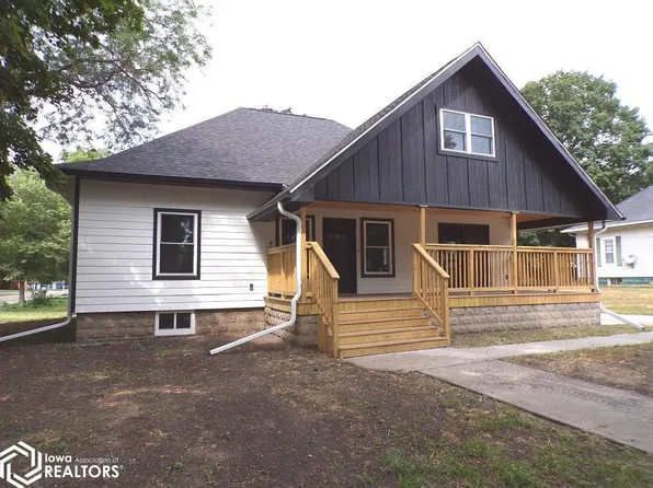 310 6th St S, Humboldt, IA 50548