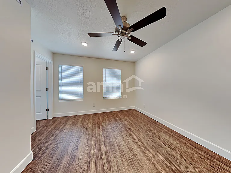 11078 S Trocadero Ave — Photo 9