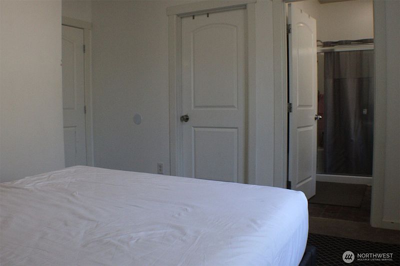 4th image of 16221 81st Avenue Ct E