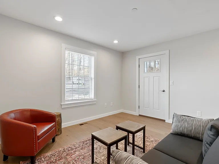 179 Butternut St — Photo 13
