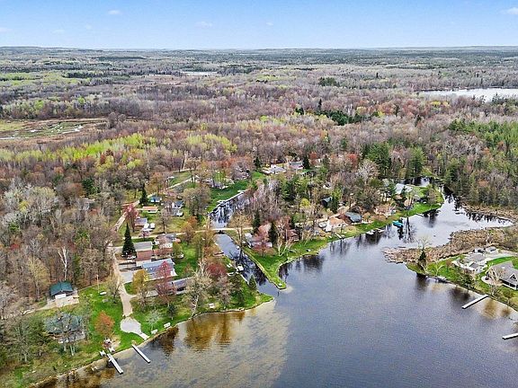 5th image of 5376 Ausable Dr