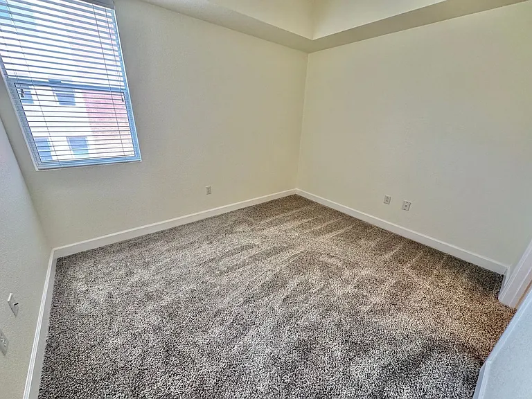 59 E Agate Ave #403 — Photo 10