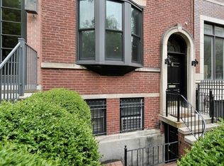 46 E Elm St, Chicago, IL 60611