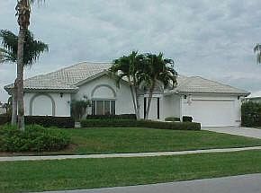 1st image of 1572 SE Jamaica Ct