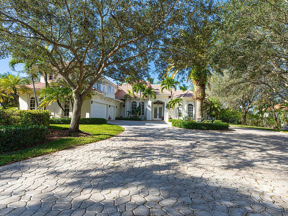 1st image of 2695 Greenbriar Boulevard