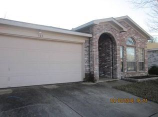 524 Blue Haze Dr, Fort Worth, TX 76108