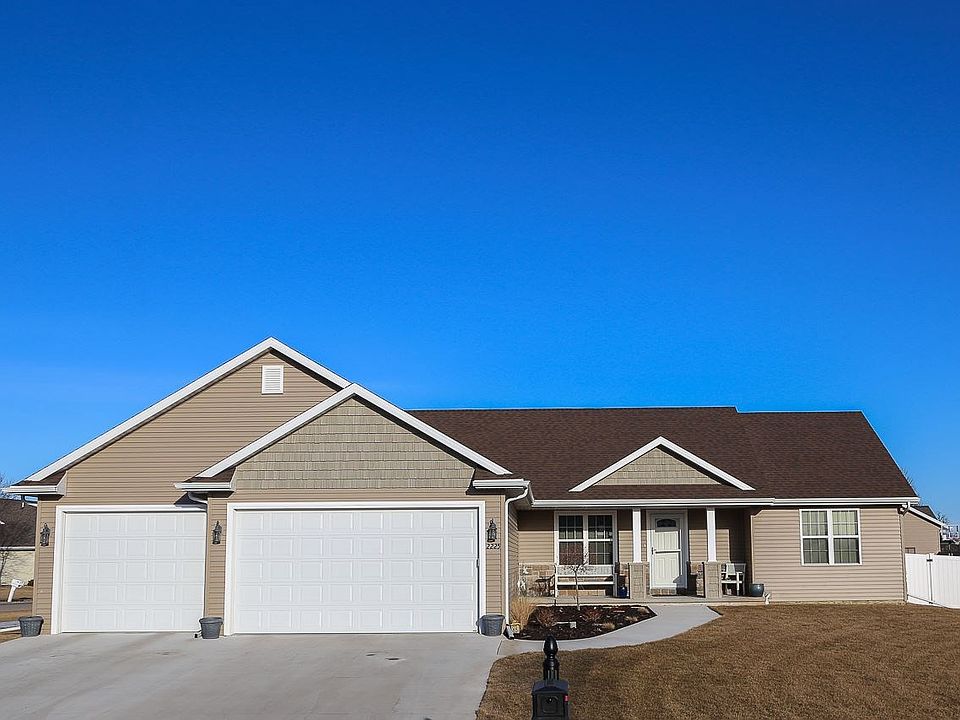 1st image of 2225 Windflower Dr