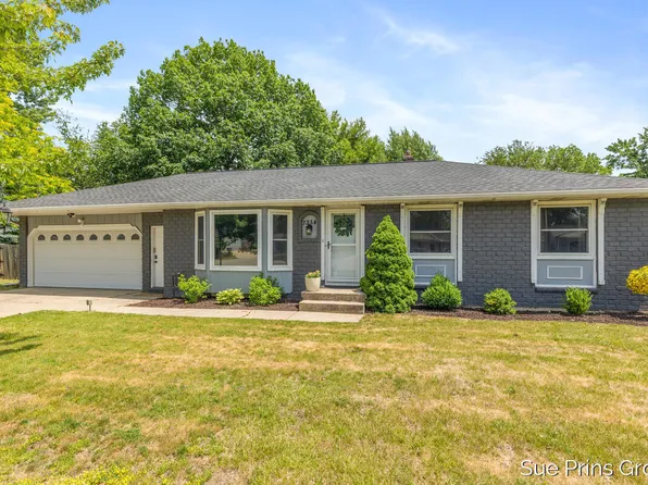 7354 S Garden Ct, Jenison, MI 49428
