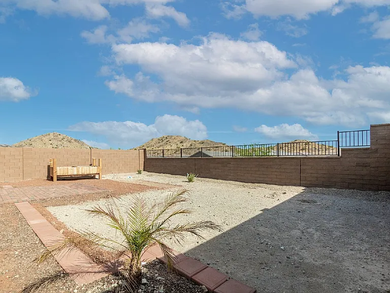 8833 S 167th Ln — Photo 29