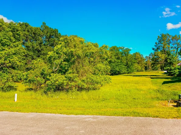 155 Wildwood Lake Dr N, Huntsville, TX 77340