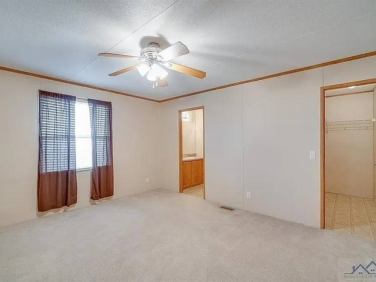 266 Mia Dr — Photo 5