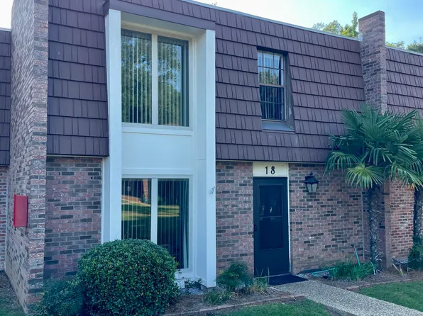 527 Front Beach Dr APT 18, Ocean Springs, MS 39564