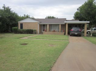 600 Avenue I SE, Childress, TX 79201