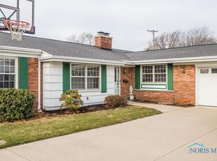 2901 Shoreland Ave, Toledo, OH 43611
